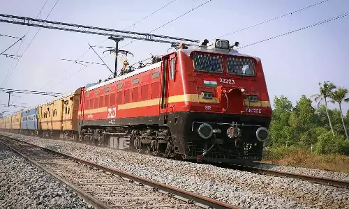 Student On Way To Exam Centre Falls from Local Train Dies