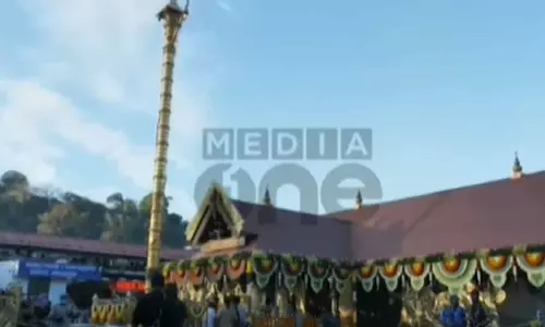 ശബരിമല കൊടിമര പുനർനിർമ്മാണം; രേഖകൾ ആവശ്യപ്പെട്ട് എസ്‌ഐടിക്ക് വിജിലൻസിന്റെ കത്ത്