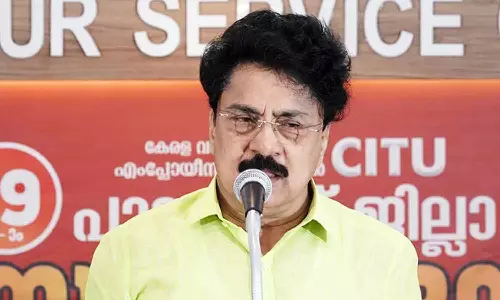  തന്നെ അനുകൂലിക്കുന്നവർക്ക് മുമ്പുണ്ടായിരുന്ന പദവി നൽകണം ; സിപിഎം നേതൃത്വത്തിന് മുന്നിൽ ഉപാധികൾ വച്ച് പി.കെ ശശി