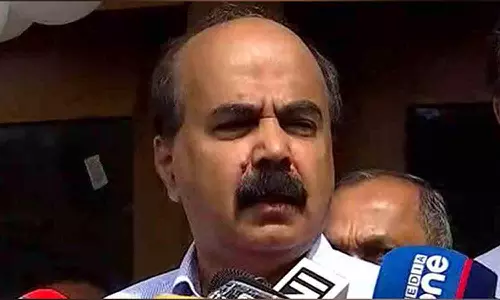 വിസിക്ക് തിരിച്ചടി; കേരള സർവകലാശാല യൂണിയൻ പ്രവർത്തനങ്ങൾ തുടരാമെന്ന് ഹൈക്കോടതി