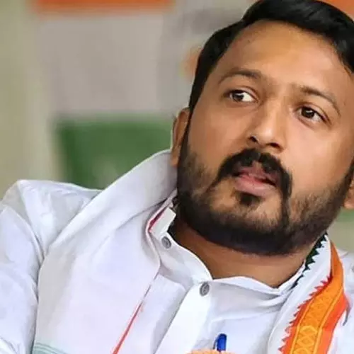 ആദ്യ ബലാത്സംഗക്കേസ്; രാഹുൽ മാങ്കൂട്ടത്തിലിന് മുൻ‌കൂർ ജാമ്യം