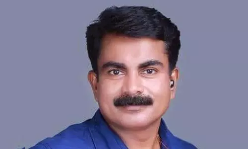 മുൻ പൊലീസ് ഉദ്യോഗസ്ഥനും മോട്ടിവേഷൻ സ്പീക്കറുമായ ഫിലിപ്പ് മമ്പാടിനെതിരെ പോക്സോ കേസ്