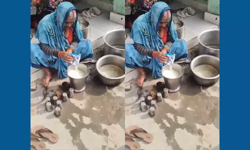 ഒരു ലിറ്റർ പാൽ ഒരു ബക്കറ്റ് വെള്ളത്തിൽ കലക്കി കുട്ടികൾക്ക് കൊടുത്തു; യുപിയിലെ സ്‌കൂളിൽ പ്രധാനാധ്യാപികക്ക് സസ്‌പെൻഷൻ