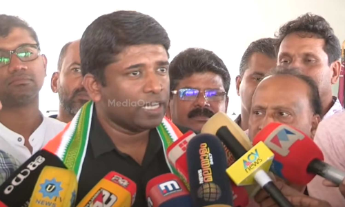 kannan gopinathan about kerala and central governments