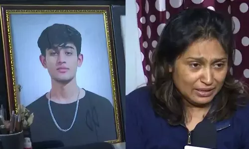 റീലുണ്ടാക്കാന്‍ വേണ്ടി കാറുമെടുത്ത് റോഡിലേക്കിറങ്ങി, പകരം കൊടുക്കേണ്ടി വന്നത് എന്‍റെ മകന്‍റെ ജീവന്‍; പത്താം ക്ലാസുകാരന്‍ ഓടിച്ച കാറിടിച്ച് മരിച്ച 23കാരന്‍റെ അമ്മ