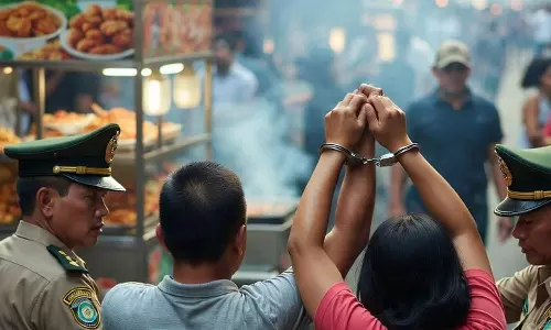 ഭക്ഷണശാല തുടങ്ങാന്‍ പണം വേണം; 12 ദിവസം പ്രായമുള്ള കുഞ്ഞിനെ വിൽക്കാൻ ശ്രമിച്ച മാതാപിതാക്കൾ പിടിയില്‍