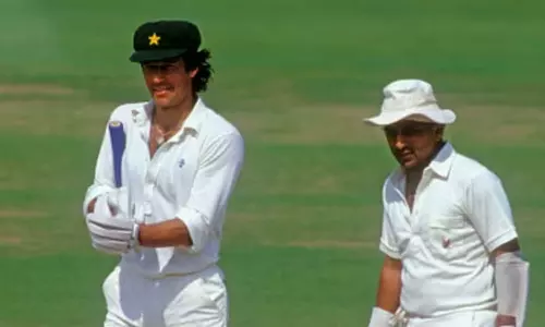 രാഷ്ട്രീയം മാറ്റിവെച്ച് അടിയന്തരമായി ഇമ്രാന് ചികിത്സ നൽകൂ; പാകിസ്ഥാൻ പ്രധാനമന്ത്രിക്ക് നിവേദനവുമായി ഇന്ത്യയുടെ മുൻ നായകരടക്കം 14 ഇതിഹാസങ്ങൾ