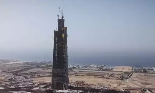 ജിദ്ദ ടവറിന്റെ നൂറ് നിലകൾ പൂർത്തിയാവുന്നു