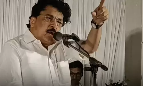 പി.കെ ശശി കെടിഡിസി ചെയര്‍മാൻ സ്ഥാനം രാജിവെച്ചു