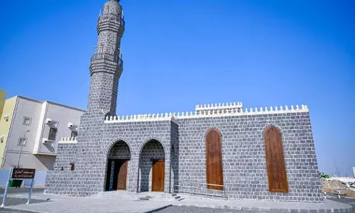 മക്ക മേഖലയിലെ ചരിത്രപ്രസിദ്ധമായ അൽ ഫത്ഹ് പള്ളി പുനരുദ്ധരിക്കുന്നു