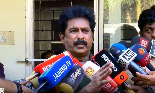 മറ്റുള്ളവരെ പോലെ വായില്ല കുന്നിലപ്പനായി ഇരുന്നാല്‍ സ്ഥാനത്ത് തുടരാനാകുമായിരുന്നു, അഭിപ്രായ സ്വാതന്ത്ര്യം ഇല്ലാത്തിടത്ത് തുടരാന്‍ താല്‍പര്യമില്ല: പ്രേംകുമാര്‍