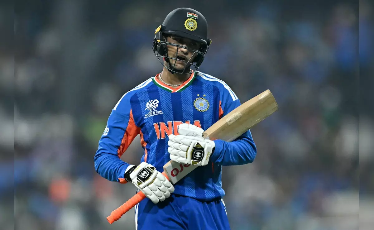 ഒന്നല്ല രണ്ട് റെക്കോർഡുകൾ; ടി20 ലോകകപ്പിലെ ട്രിപ്പിൾ ഡക്കിലൂടെ അഭിഷേകിന്റെ പേരിലായത് നാണക്കേടിന്റെ റെക്കോർഡുകൾ