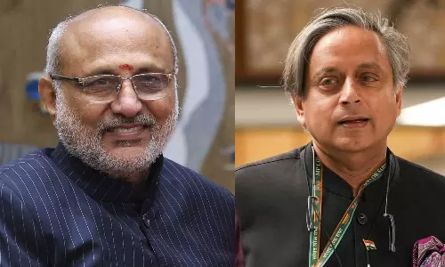 ലോകരാജ്യങ്ങളില്‍ ഇന്ത്യയുടെ ശബ്ദമുയര്‍ത്തി, ശശി തരൂര്‍ മികച്ച പാര്‍ലമെന്റേറിയന്‍: പ്രശംസിച്ച് ഉപരാഷ്ട്രപതി