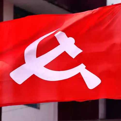 എങ്ങും പോയിട്ടില്ല, പൊട്ടിത്തെറിച്ചിട്ടുമില്ല; സിപിഎം സൈബര് ടീമില് നിന്ന് ഒഴിവായിട്ടില്ലെന്ന് മാധ്യമപ്രവര്ത്തകര്