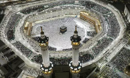 ഇരു ഹറമുകളിലെ ഇഅ്തികാഫ്: റമദാൻ അവസാന പത്തിലേക്കുള്ള രജിസ്ട്രേഷൻ ആരംഭിച്ചു