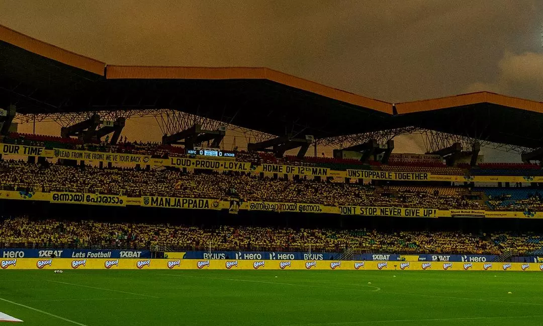 ബ്ലാസ്റ്റേഴ്സ് കൊച്ചിയിൽ കളിക്കും; നാളത്തെ ഐഎസ്എൽ മത്സരം നടത്താൻ തീരുമാനം ബ്ലാസ്റ്റേഴ്സ് കൊച്ചിയിൽ കളിക്കും; നാളത്തെ ഐഎസ്എൽ മത്സരം നടത്താൻ തീരുമാനം