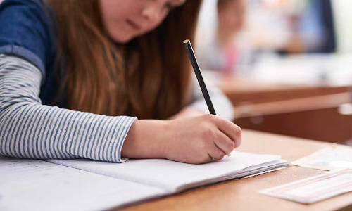 പരീക്ഷ: കുട്ടികളുടെ പേടിയും രക്ഷിതാക്കളുടെ ആശങ്കയും