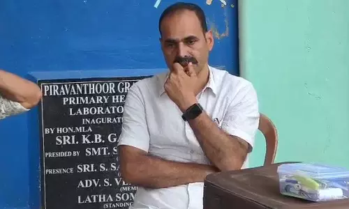 കൊല്ലത്ത് 10000 രൂപ കൈക്കൂലി വാങ്ങുന്നതിനിടെ വില്ലേജ് അസിസ്റ്റന്‍റ് പിടിയിൽ