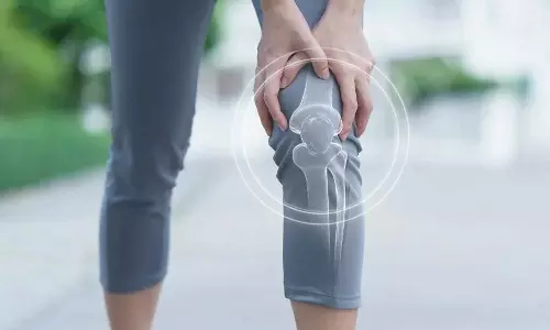 മുട്ട് മടക്കുമ്പോൾ ക്ലിക്ക് ശബ്ദം? അവ​ഗണിക്കരുത്, കാരണമറിയാം