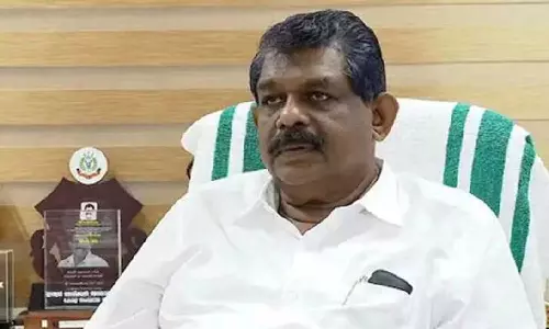 ശിക്ഷ മരവിപ്പിക്കണം; തൊണ്ടിമുതല് കേസിൽ ഹൈക്കോടതിയില് അപ്പീല് നല്കി ആന്റണി രാജു ശിക്ഷ മരവിപ്പിക്കണം; തൊണ്ടിമുതല് കേസിൽ ഹൈക്കോടതിയില് അപ്പീല് നല്കി ആന്റണി രാജു