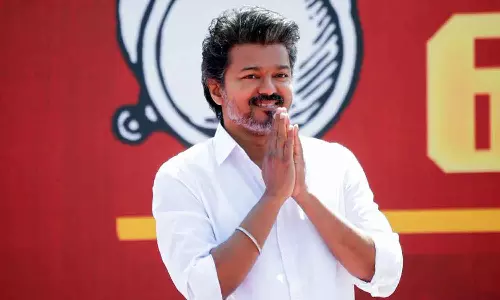 വിജയ്യുടെ കന്നിയങ്കം ചെന്നൈ പെരമ്പൂരിൽ: പ്രമേയം പാസാക്കി തമിഴക വെട്രി കഴകം വിജയ്യുടെ കന്നിയങ്കം ചെന്നൈ പെരമ്പൂരിൽ: പ്രമേയം പാസാക്കി തമിഴക വെട്രി കഴകം