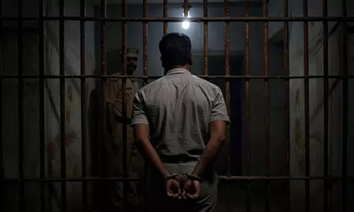 കർണാടകയിൽ ദലിത് ദമ്പതികളെ ക്ഷേത്രത്തിൽ നിന്ന് ആട്ടിയോടിച്ചു: ഒരാൾ അറസ്റ്റിൽ, അഞ്ച് പ്രതികൾ ഒളിവിൽ