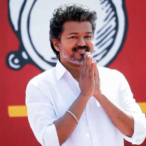 വിജയ്‌യുടെ കന്നിയങ്കം ചെന്നൈ പെരമ്പൂരിൽ: പ്രമേയം പാസാക്കി തമിഴക വെട്രി കഴകം