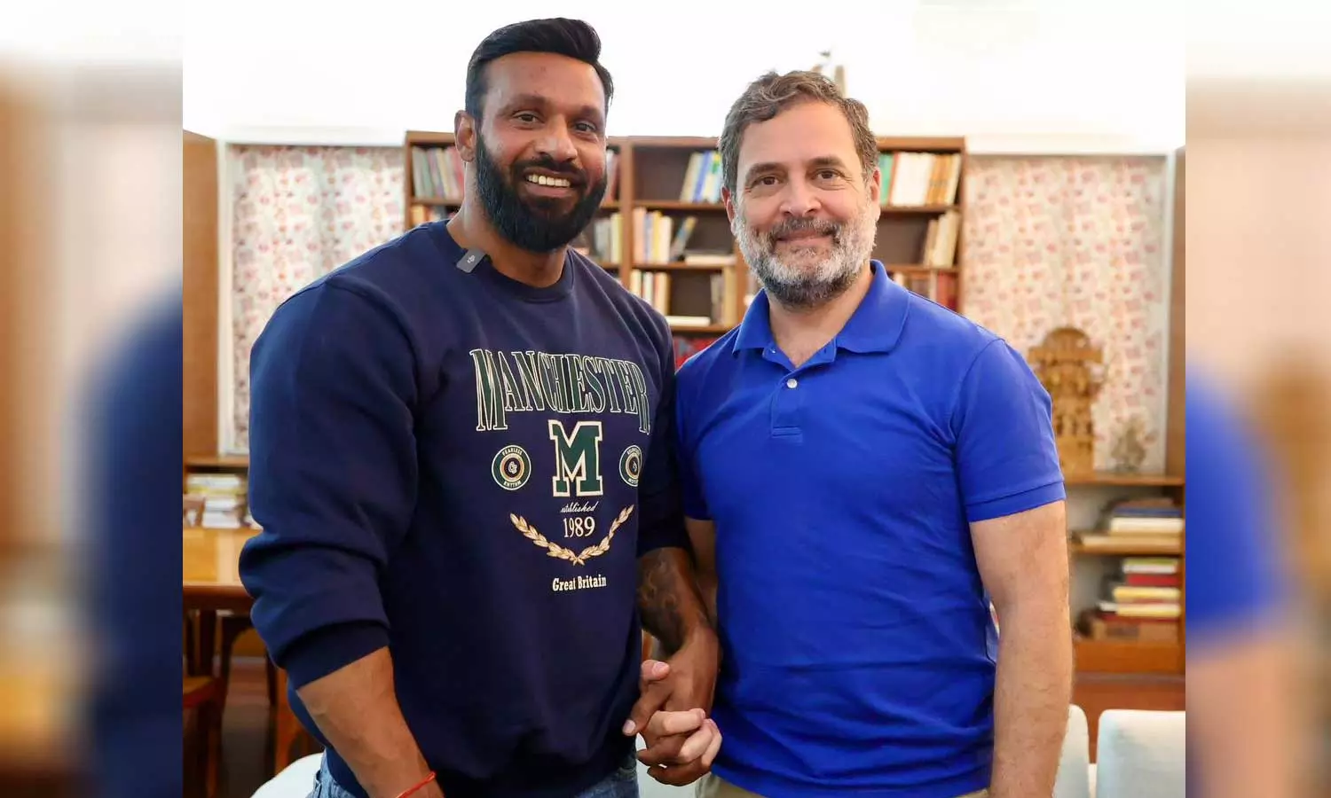 സ്നേഹത്തിന്റെ കടയിലെ ധീരനായ പോരാളി; ദീപക് കുമാറിനെ സന്ദര്ശിച്ച് രാഹുല് ഗാന്ധി സ്നേഹത്തിന്റെ കടയിലെ ധീരനായ പോരാളി; ദീപക് കുമാറിനെ സന്ദര്ശിച്ച് രാഹുല് ഗാന്ധി