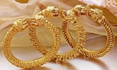 പവന് 1,520 രൂപ കൂടി; വിട്ടുകൊടുക്കാതെ സ്വര്‍ണം