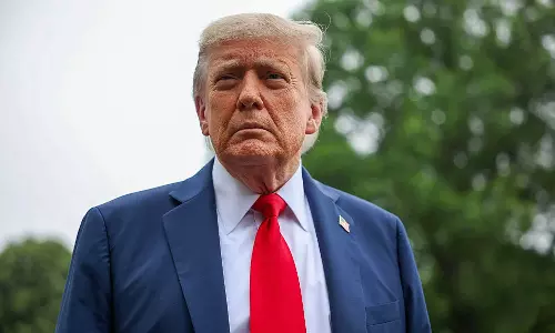 കരാറിലെത്തിയില്ലെങ്കിൽ ഇറാനെ കാത്തിരിക്കുന്നത് മോശം ദിനങ്ങളെന്ന് ട്രംപ്; സൈനികനടപടി അമേരിക്കക്ക് കനത്ത തിരിച്ചടിയാകുമെന്ന് പെന്റഗൺ കരാറിലെത്തിയില്ലെങ്കിൽ ഇറാനെ കാത്തിരിക്കുന്നത് മോശം ദിനങ്ങളെന്ന് ട്രംപ്; സൈനികനടപടി അമേരിക്കക്ക് കനത്ത തിരിച്ചടിയാകുമെന്ന് പെന്റഗൺ