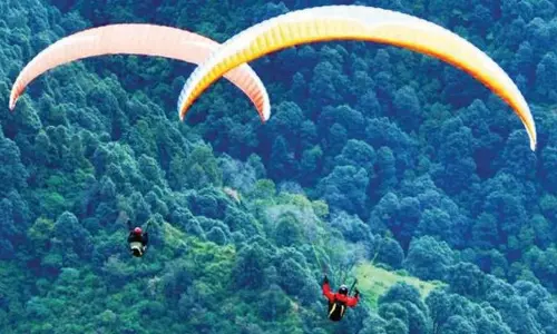 ഇടുക്കിയിലെ സാഹസിക വിനോദ കേന്ദ്രങ്ങൾ  ഭൂരിഭാഗവും പ്രവ‍ർത്തിക്കുന്നത് അനുമതിയില്ലാതെ; റിപ്പോര്‍ട്ട് പുറത്ത്