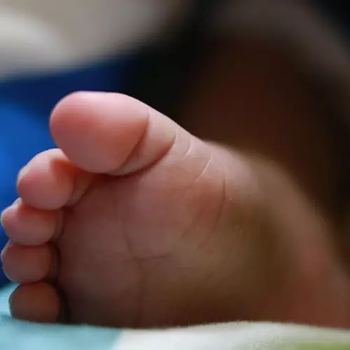 കൊച്ചി കായലിൽ നവജാത ശിശുവിന്റെ മൃതദേഹം കണ്ടെത്തി