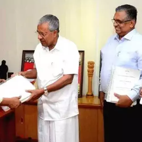 ജസ്റ്റിസ് ജെ.ബി കോശി കമ്മീഷൻ റിപ്പോർട്ടിന് തത്വത്തിൽ അംഗീകാരം; ഔദ്യോഗികമായി പ്രസിദ്ധീകരിക്കാനും തീരുമാനം