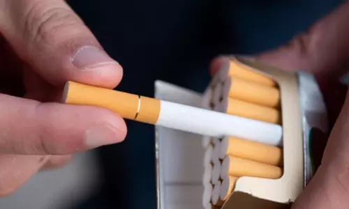 One in six men in Oman smokes: Ministry of Health national survey