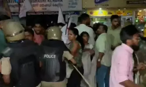 കണ്ണൂരിൽ ഡിസിസി ഓഫീസിലേക്ക് എസ്എഫ്ഐ നടത്തിയ മാർച്ചിൽ സംഘർഷം; കല്ലേറില്‍ കെഎസ്‍യു പ്രവര്‍ത്തകന് പരിക്ക്