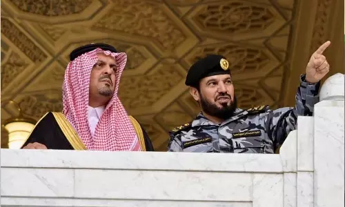 വിശ്വാസികൾക്കുള്ള സേവനം ഉറപ്പുവരുത്തൽ: ഹറമിൽ പരിശോധന നടത്തി മക്ക ഡെപ്യൂട്ടി ഗവർണർ