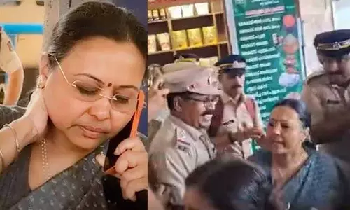 വീണാ ജോർജിനെതിരായ ആക്രമണം രാഷ്ട്രീയ ആയുധമാക്കാൻ സിപിഎം; പ്രതിരോധം തീർക്കാൻ കോൺഗ്രസ്‌