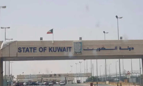 Attempt to cross the border with fake passports; Seven members of a family arrested in Nuwaisee, Kuwait