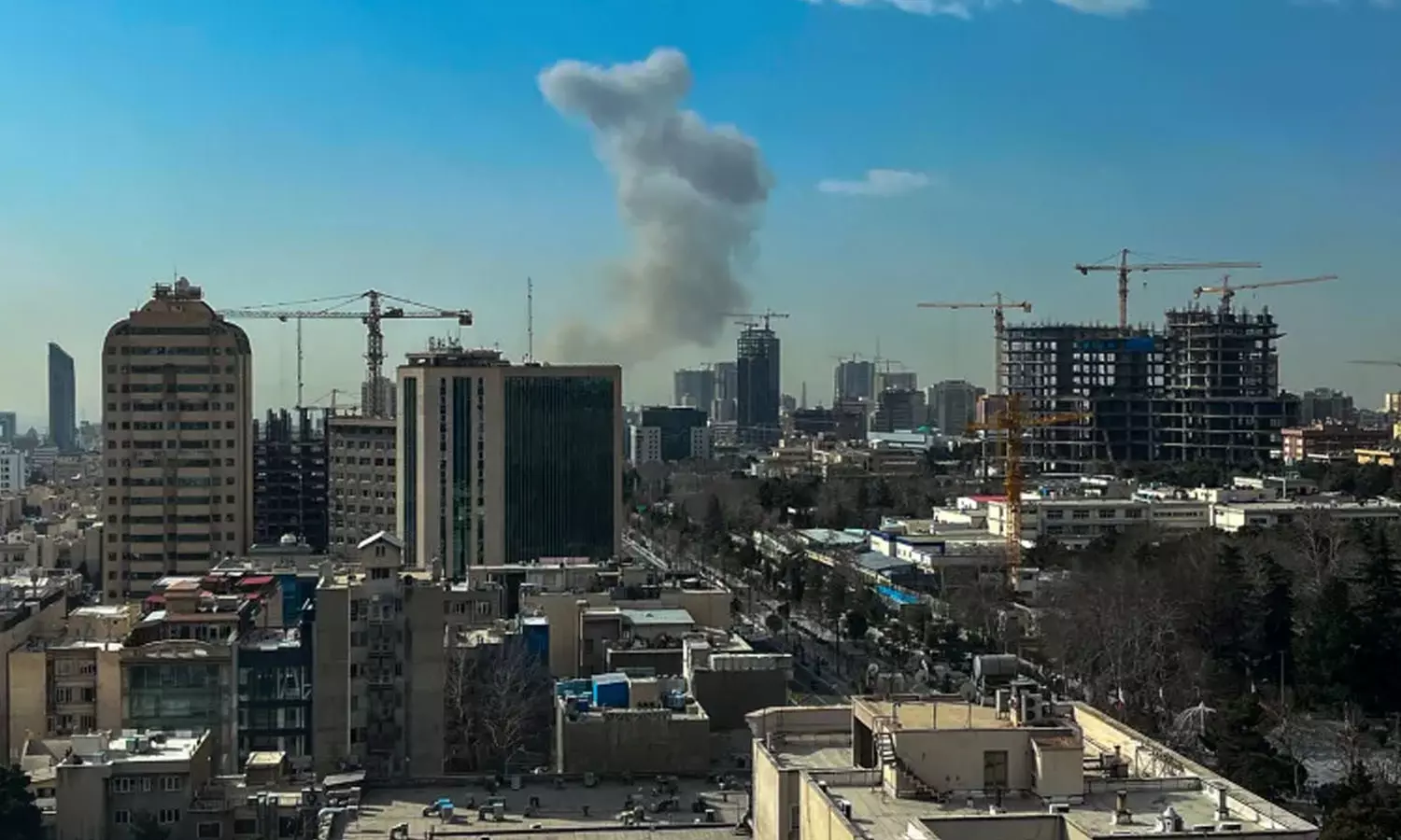 ഇറാനിൽ ഇസ്രായേൽ വ്യോമാക്രമണം; യുദ്ധഭീതിയിൽ പശ്ചിമേഷ്യ ഇറാനിൽ ഇസ്രായേൽ വ്യോമാക്രമണം; യുദ്ധഭീതിയിൽ പശ്ചിമേഷ്യ