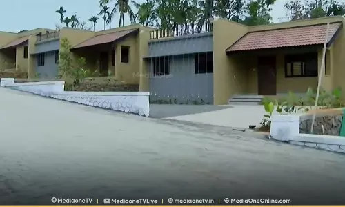 മുണ്ടക്കൈ ദുരന്തബാധിതർക്കായി മുസ്‌ലിം ലീ​ഗ് നിർമിച്ച് നൽകുന്ന ഭവനങ്ങളുടെ താക്കോൽദാനം ഇന്ന്