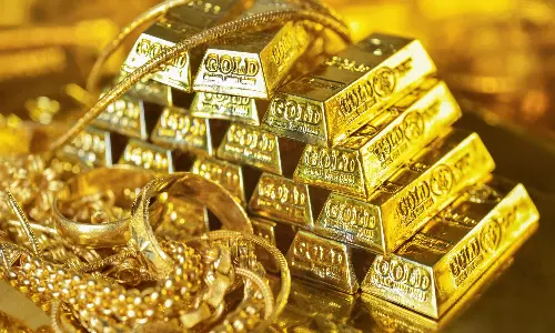 മാറ്റമില്ലാതെ മാറ്റ് കുറയാതെ സ്വർണം; ഗ്രാമിന് 290 രൂപ കൂടി