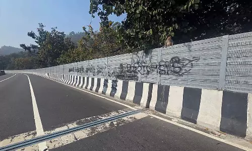 ഈ റോഡ് മുസ്‌ലിംകൾക്ക് വേണ്ടിയുള്ളതല്ല ; ഡൽഹി-ഡെറാഡൂൺ എക്‌സ്പ്രസ് വേയിൽ വിദ്വേഷ ചുവരെഴുത്തുകൾ