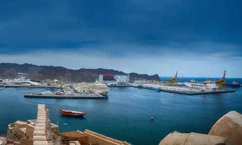 Oman wants a negotiated solution to the missile attacks