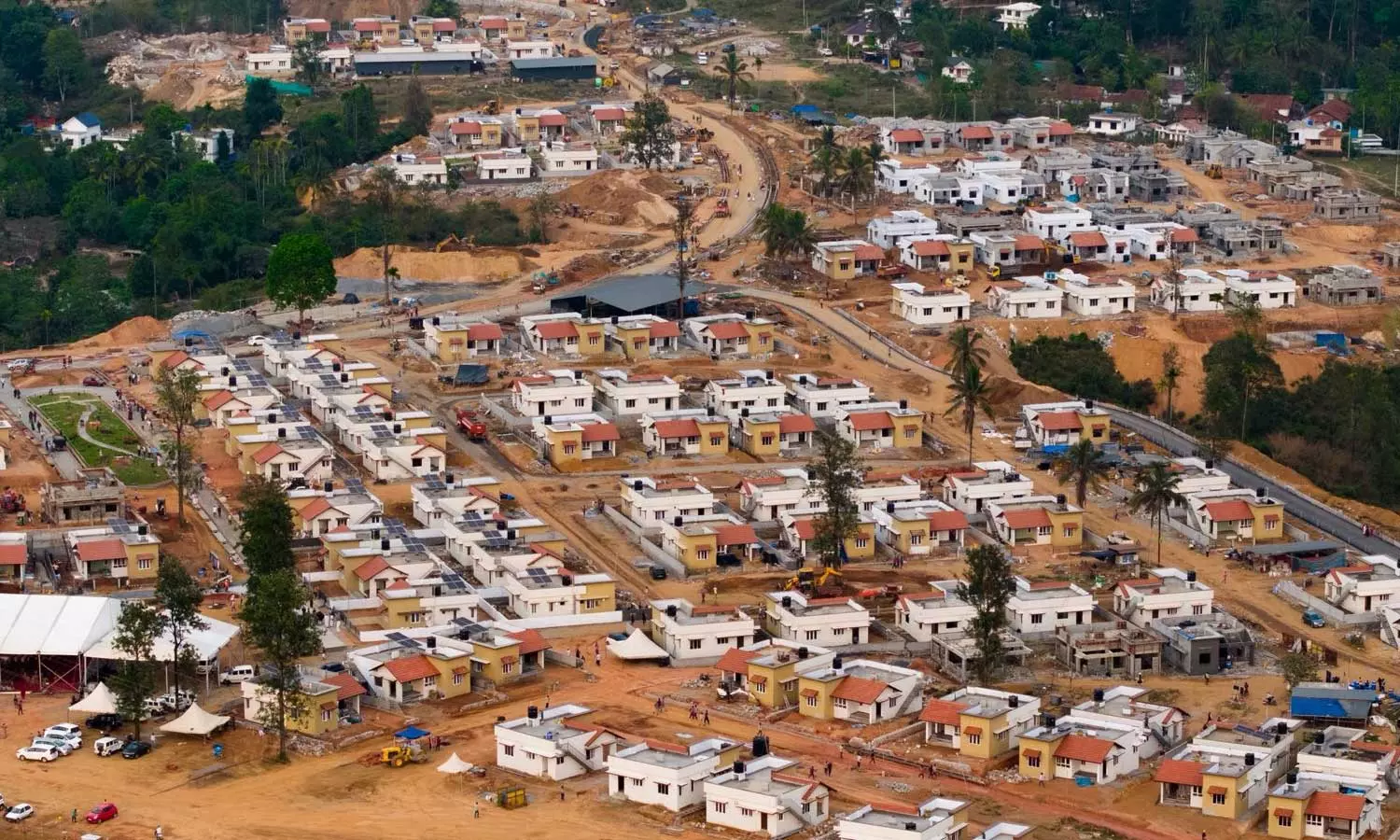 വയനാട് ടൗൺഷിപ്പ് ആദ്യഘട്ട ഉദ്ഘാടനം ഇന്ന്; 178 വീടുകൾ മുഖ്യമന്ത്രി കൈമാറും വയനാട് ടൗൺഷിപ്പ് ആദ്യഘട്ട ഉദ്ഘാടനം ഇന്ന്; 178 വീടുകൾ മുഖ്യമന്ത്രി കൈമാറും