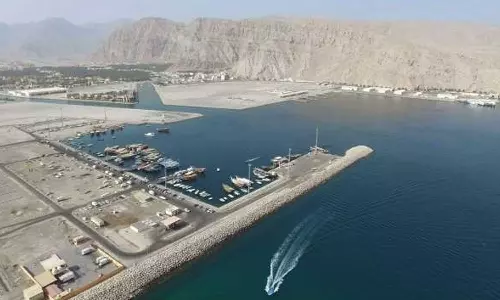 Oil tanker hit in Musandam, crew members injured: Oman’s MSC Oil tanker hit in Musandam, crew members injured: Oman’s MSC