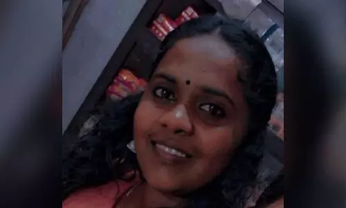 എറണാകുളത്ത് ഭർത്താവ് ഭാര്യയെ കഴുത്തിൽ ഷാൾ മുറുക്കി കൊന്നു