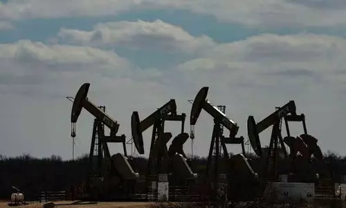 എണ്ണവില ഉയരുന്നു; ആഗോള വിപണിയിൽ ക്രൂഡ് ഓയിൽ വില ബാരലിന് 82 ഡോളറിലെത്തി