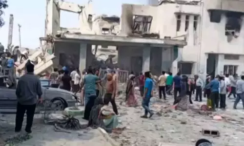 യുഎസ്- ഇസ്രായേൽ ആക്രമണം: ഇറാനിൽ കൊല്ലപ്പെട്ടവരുടെ എണ്ണം 550 കടന്നെന്ന് റെഡ് ക്രസന്റ് യുഎസ്- ഇസ്രായേൽ ആക്രമണം: ഇറാനിൽ കൊല്ലപ്പെട്ടവരുടെ എണ്ണം 550 കടന്നെന്ന് റെഡ് ക്രസന്റ്