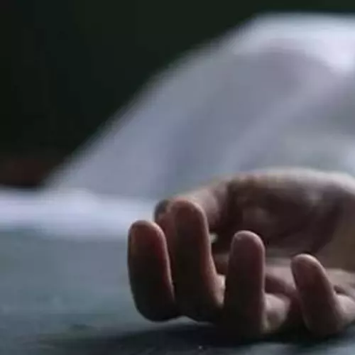 ആലപ്പുഴയിൽ കുട്ടികൾക്ക് വിഷം നൽകിയ ശേഷം അച്ഛൻ ജീവനൊടുക്കി