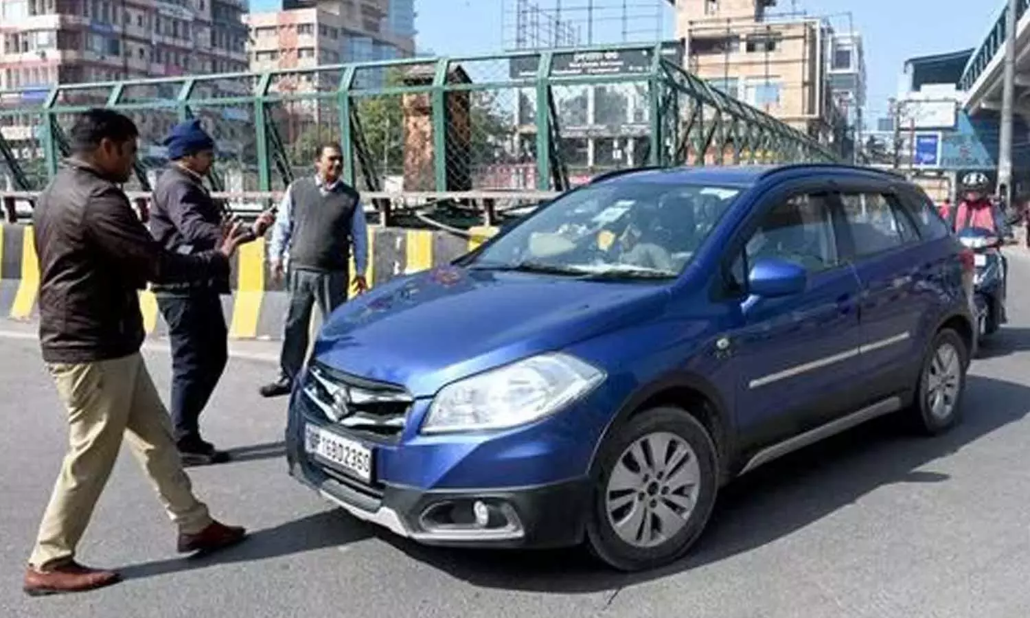 വാഹനത്തിന് ഇൻഷുറൻസില്ലേ? ഇക്കാര്യങ്ങൾ ശ്രദ്ധിക്കാം വാഹനത്തിന് ഇൻഷുറൻസില്ലേ? ഇക്കാര്യങ്ങൾ ശ്രദ്ധിക്കാം